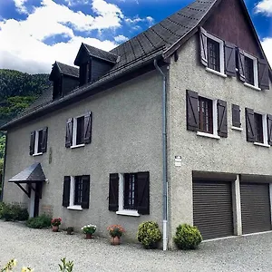 https://luxury-120m2-apartment-renovated-in-2019.midi-pyreneeshotels.com
